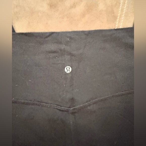 Lululemon Aligns - Picture 3 of 4
